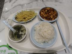 -荣华基·现炒快餐(肇嘉浜路店)