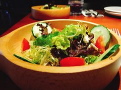 嫩叶蔬菜沙拉-鹿萤季·营地小馆(皇后公园店)