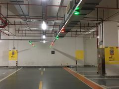 -龙湖虹桥天街-停车场