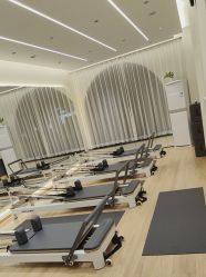 -依灵瑜伽普拉提连锁