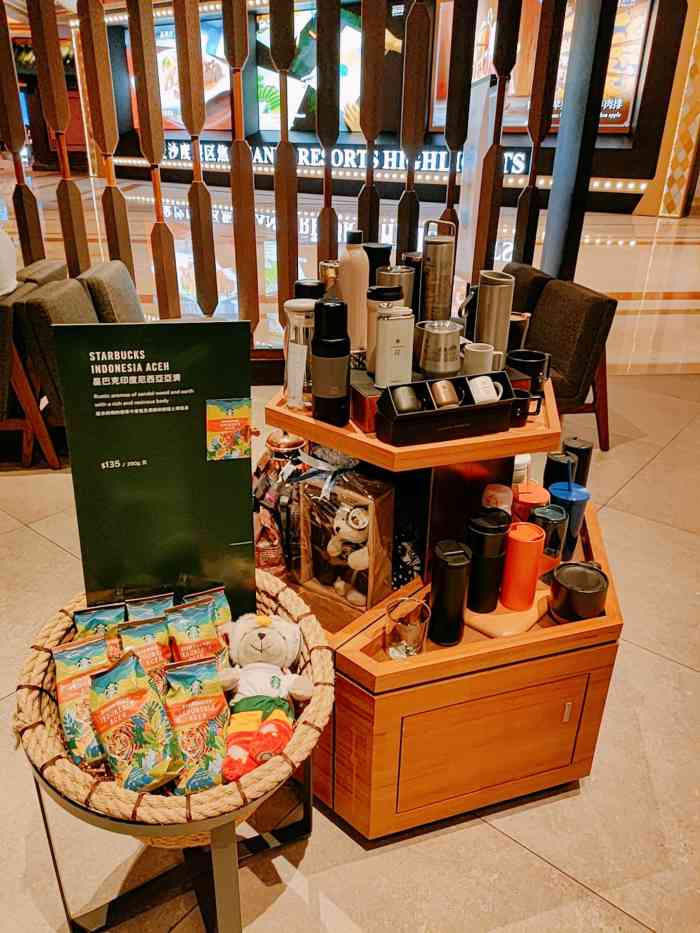 星巴克(澳门威尼斯人店)-"9890澳门威尼斯人·星巴克 搭发财车.