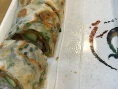 葱饼卷牛肉-台北楚楚园馅饼粥(虹桥南丰城店)