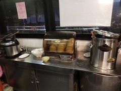 -何太太馄饨面铺(大浒东苑店)