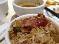 腊味煲仔饭-古膳记猪肚鸡.生蚝鸡(拱北店)