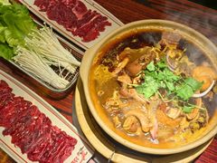 -沙胆彪炭炉牛杂煲(上海日月光广场店)