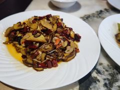 -蔼若春.传承三十年云南菜(金碧公园店)