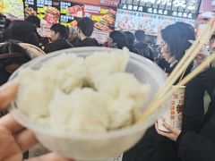 -观音桥步行街