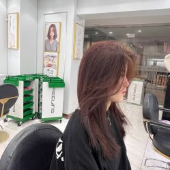 -镁连社·美联社