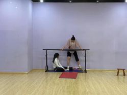 -单色舞蹈