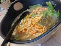 -桂在香知桂林米粉(红博中央公园店)
