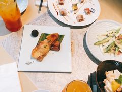 -穹六人间 people 6(岳阳路店)