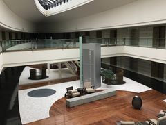 -上海滴水湖皇冠假日酒店