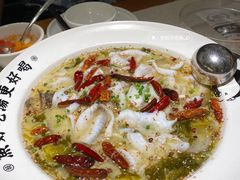 -江渔儿酸菜鱼·拔草餐厅(虎门君乐汇店)