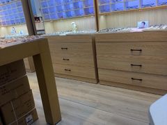 -天空之镜眼镜店蔡司依视路配镜授权零售店(望京颐堤港店)