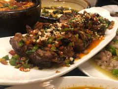 -万重锦·人文川菜馆(骡马市店)