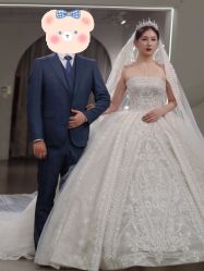 -艾米丽婚纱礼服