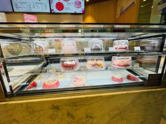 面包甜点陈列柜-哈根达斯(泉州万达店)