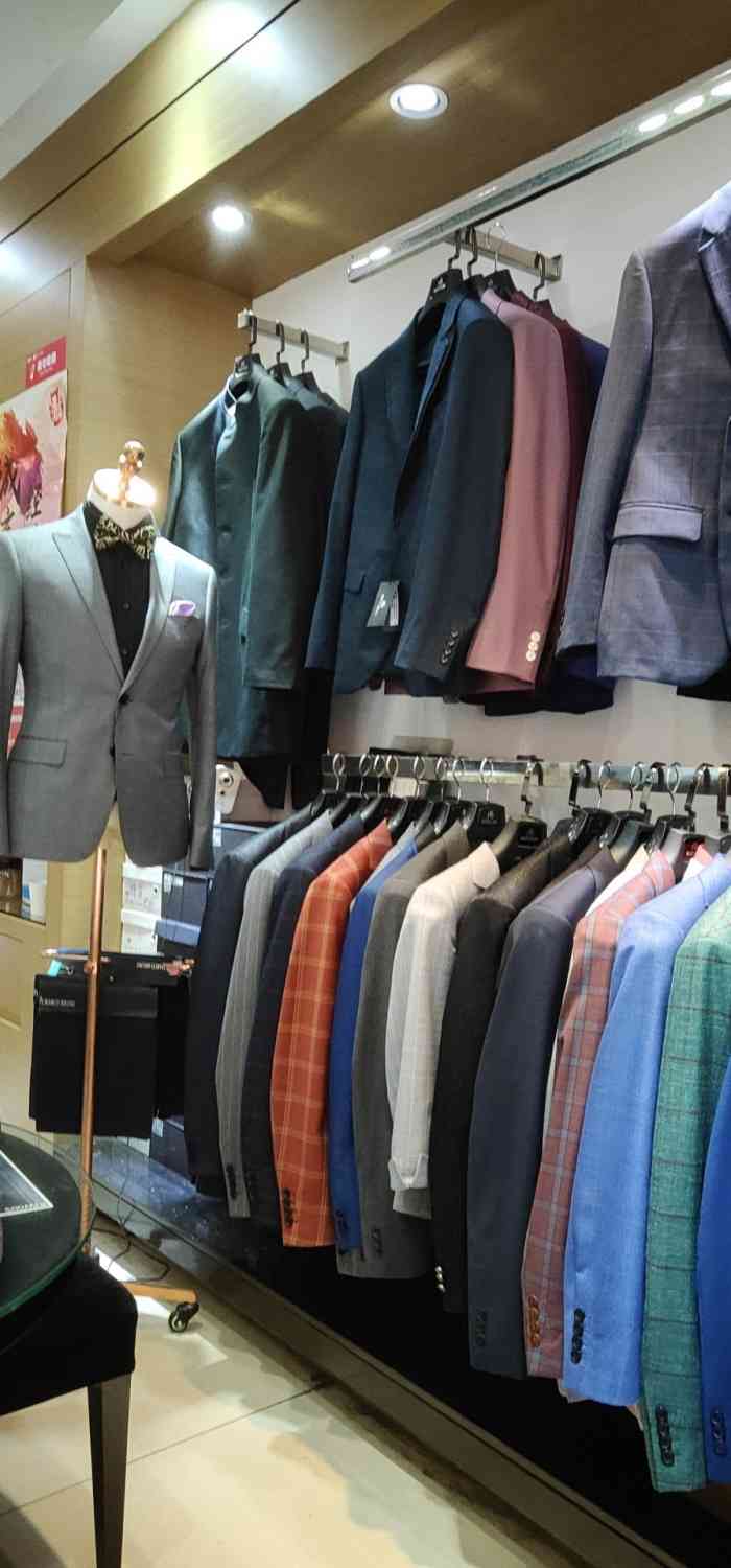 芊翔男仕礼服西服定制(淮海店)