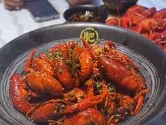 -肥肥虾庄·金牌油焖大虾(首义路店)