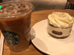 -星巴克(杭州西湖银泰1F店)