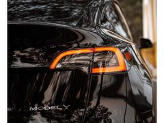 -TESLA 特斯拉(深圳观澜特斯拉直营钣喷中心)