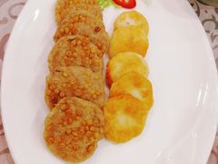 荞麦鱼饼拼墨鱼拼-六婶西关小厨(光塔路店)