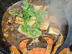 螃蟹-山城家常菜铁锅炖鱼