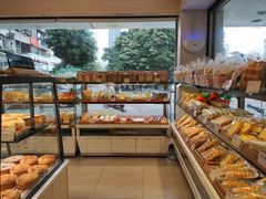 面包甜点陈列柜-康欣面包生日蛋糕(幸福店)