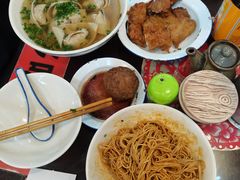 特制酒香鲜肉大馄饨-逸桂禾面馆