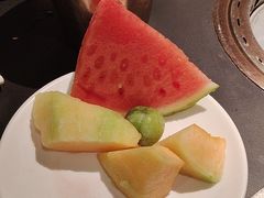 -钱小奴海鲜自助黑金店(杭州滨江龙湖店)