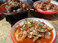 -老闵田螺馆·南昌特色小炒(梦时代店)