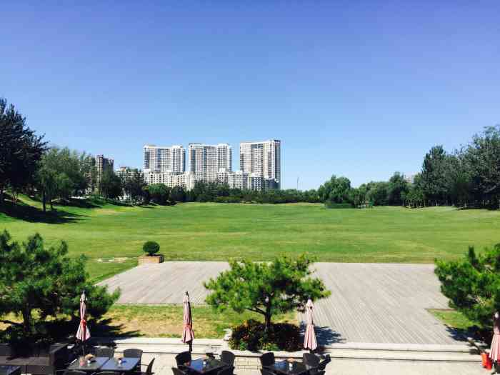 健一公馆-"环境很是好啊.话说这大草户外婚礼用着."-大众点评移动版