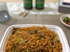 牛肉炒粉-蚝美人·生蚝海鲜烧烤(茶花园店)