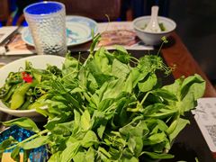 鸡毛菜-大隐·成都火锅Bistro(合生麒麟新天地店)