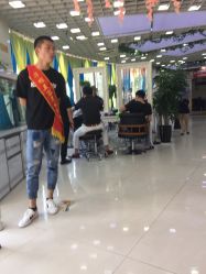 -华雄美容美发造型SPA