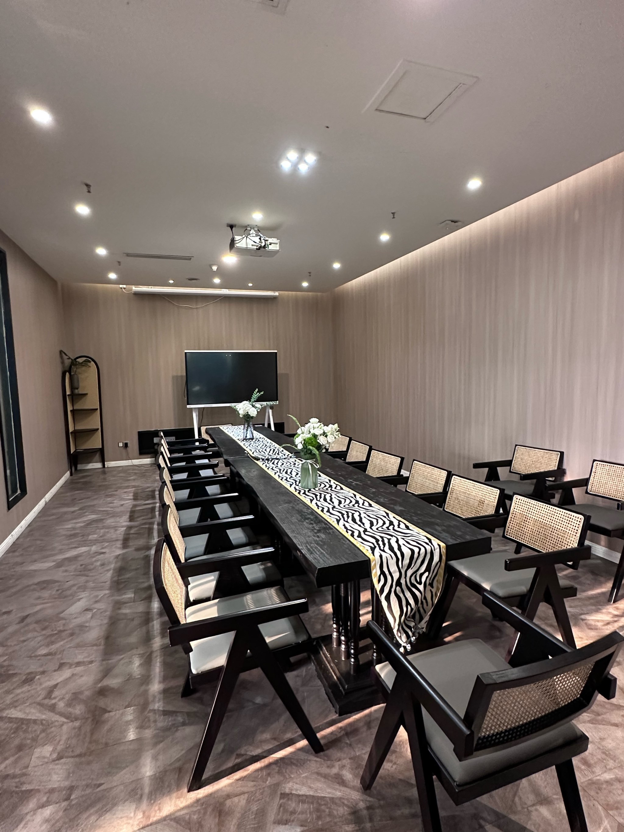 成都市中心1000平·包场会议服务·沙龙活动