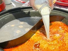 -生活如沸·顺德水牛奶火锅(大学路店)