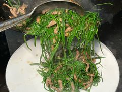 -大众跷脚牛肉馆·非遗传承单位(峨眉山店)