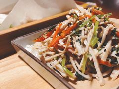 沙姜香菜梗杏鲍菇丝-十二舍·湯物素煮(江泰潤政店)