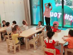 -黄浦乐烁龙鱼宝贝托育园(海潮路校区)