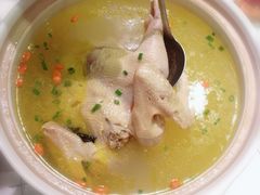 黄山石耳土鸡汤-徽镇小厨·经典徽菜(马连道店)