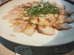 薄切鲜鱼片-穹六人间 people 6(岳阳路店)