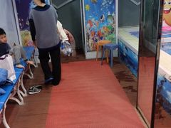 -小蓝鲸游泳培训基地(积水潭店)