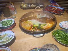 -洱火云南酸菜牛肉火锅(石景山当代商城店)