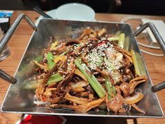 铁板茶树菇牛柳-弄堂里·寻味杭州(湖滨银泰in77C区店)