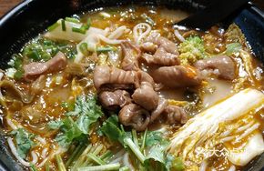 Qingcheng Sour Cabbage Pork Intestine Rice Noodles