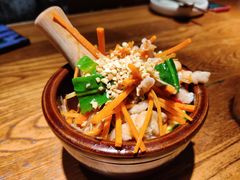 舂柠檬鸡爪-云海肴·汽锅鸡·云南菜(高德置地店)