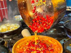 -有红鸡毛店·砂锅菜(抚琴夜市店)