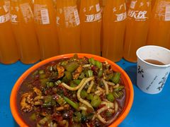 -玲玲米粉·新疆现炒米粉(大十字总店)