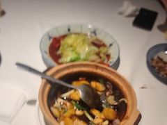 -八府香鸭·啫啫煲(华山路店)